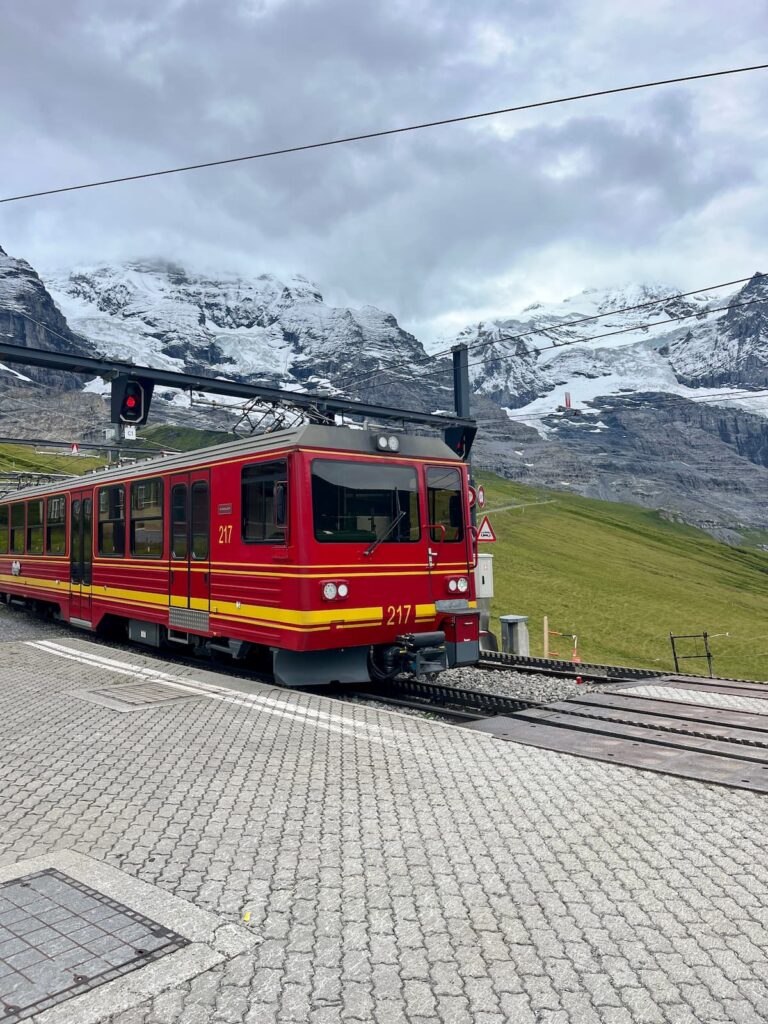 Kleine Scheidegg Red Train